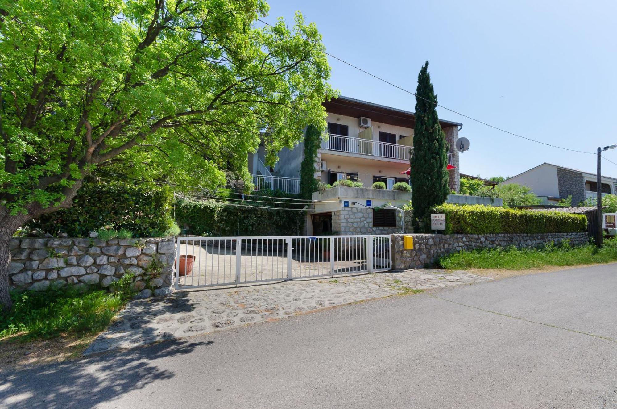 Apartments And Room Luka Klenovica Εξωτερικό φωτογραφία