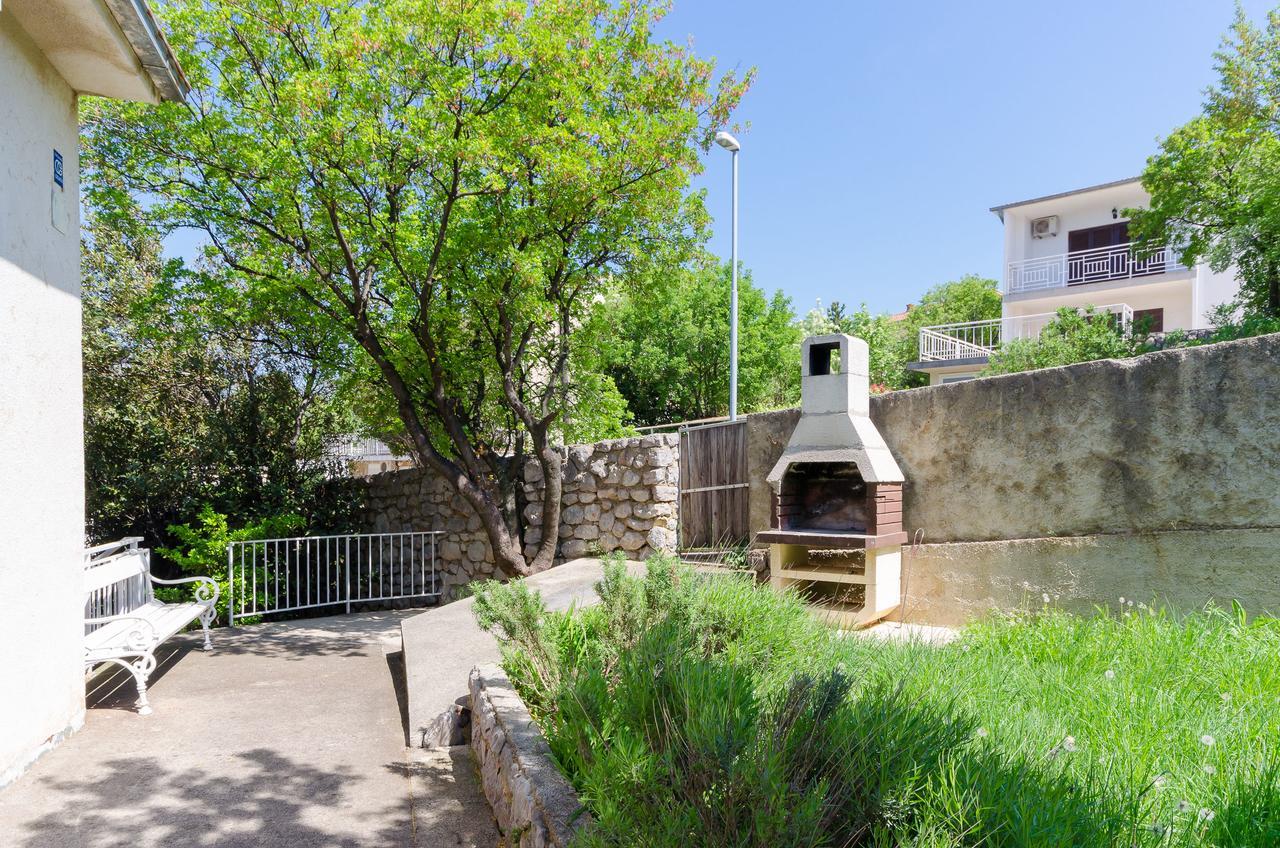 Apartments And Room Luka Klenovica Εξωτερικό φωτογραφία